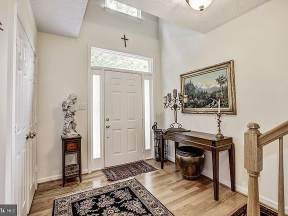 4th image of 4017 Rosemeade Dr