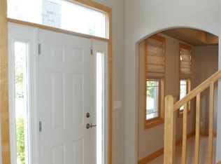 2614 Country Meadow Ln, Cedar Falls, IA 50613