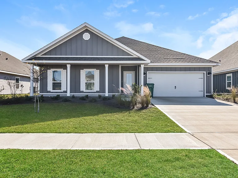 424 Eagle Lake Way — Photo 1