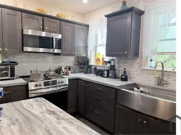 92 Olney St APT 1, Dorchester, MA 02121