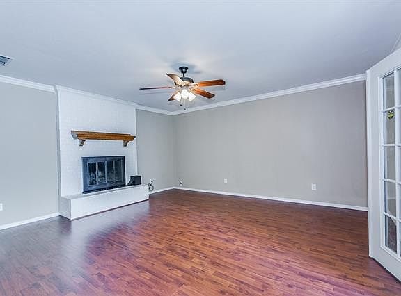 3rd image of 359 W Lakeview Cir