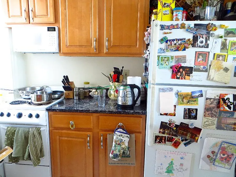 32 Queensberry St #15 — Photo 6
