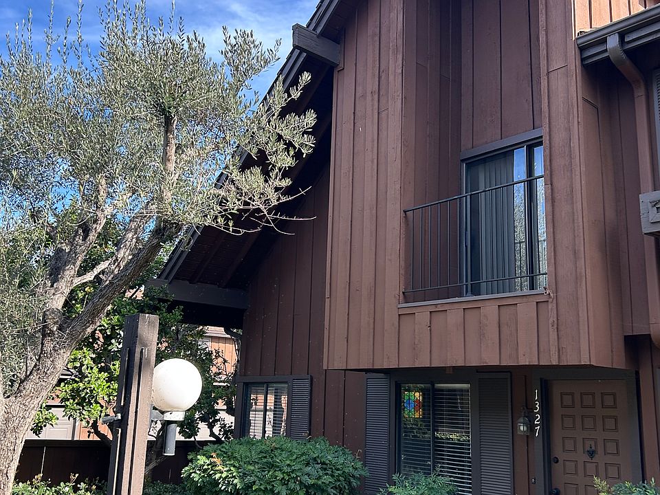 1st image of 1327 Westmont Dr