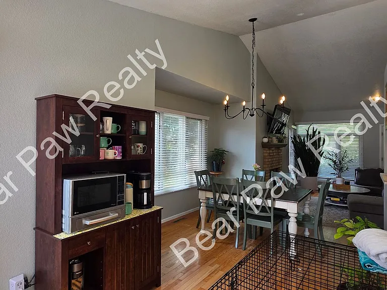 5605 Bluff Pl — Photo 8