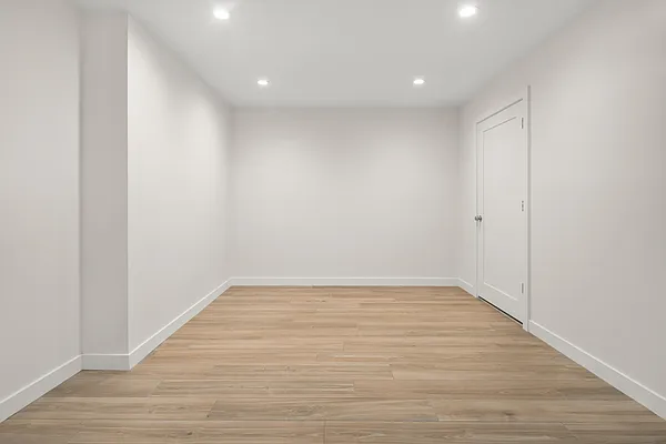 Rented by William J Farmer Inc | media 19