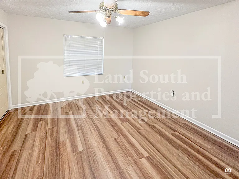 708 Boyd Ct — Photo 6