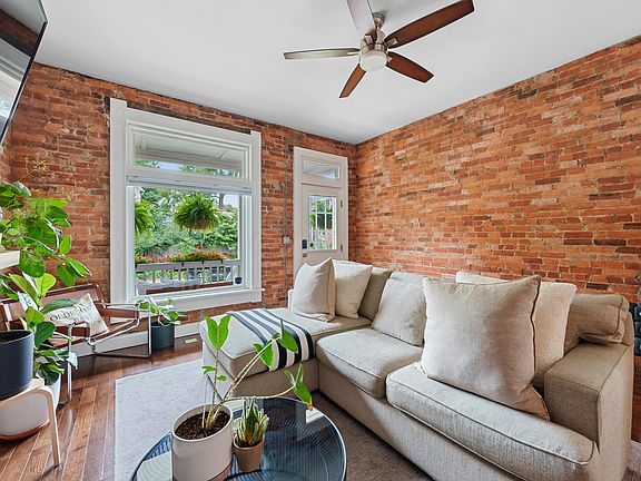 5th image of 288 Kelton Ave