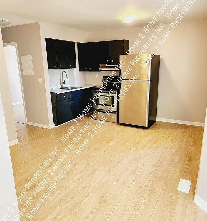 247 Langlois Ave #UPPER FRONT