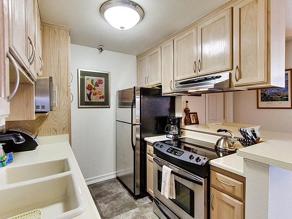 5th image of 3991 Crown Point Dr #17