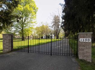 1390 Swans Rd NE, Newark, OH 43055