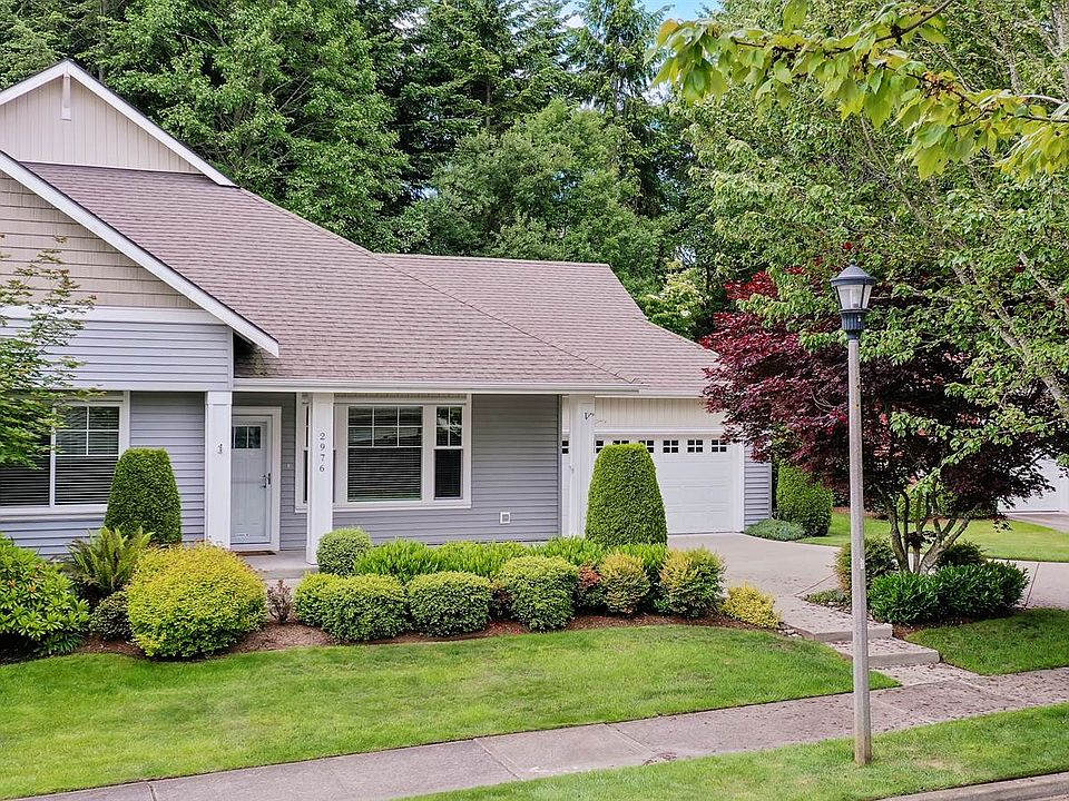 1st image of 2976 Martin Pl