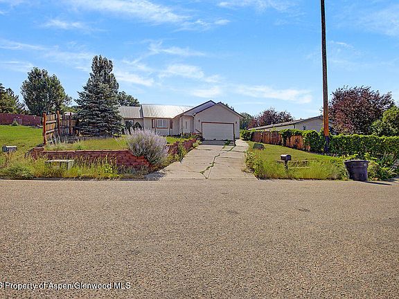 3rd image of 1139 Wilson Cir