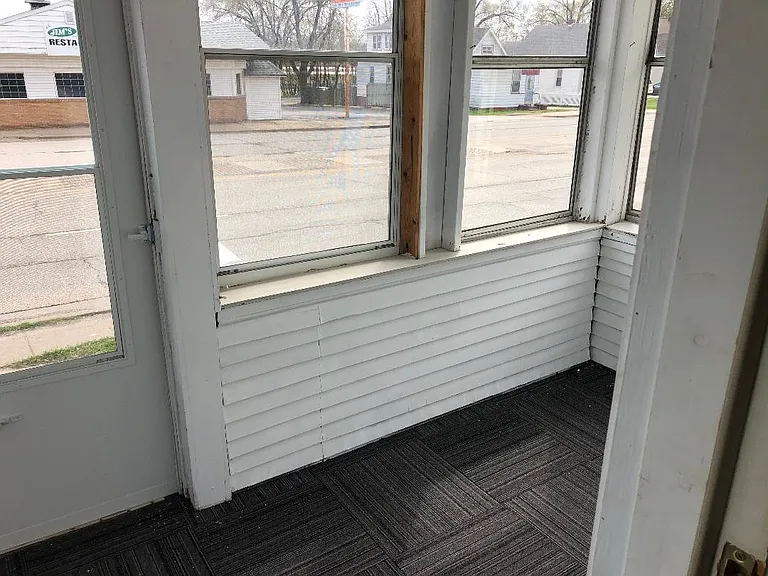 403 McKinley Ave — Photo 31