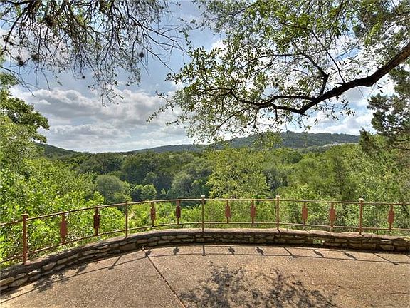 2nd image of 7605 Creekbluff Dr