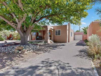 610 Dartmouth Dr NE, Albuquerque, NM, 87106