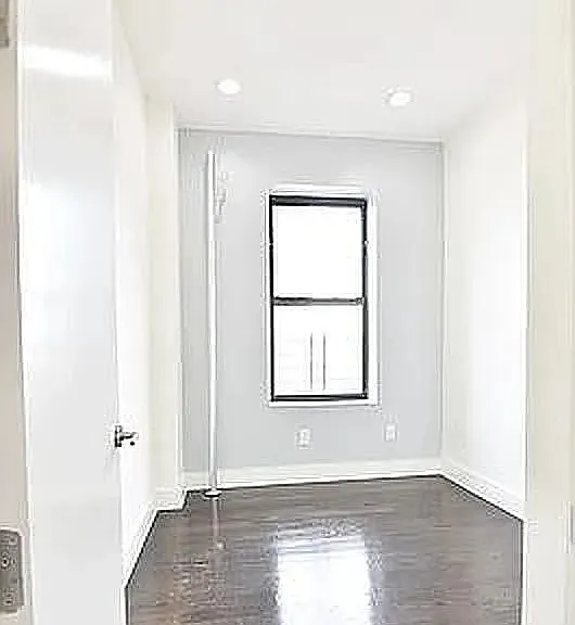 100 W 143rd St #5C — Photo 4