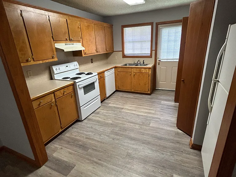 1337 Palmetto St #A — Photo 3
