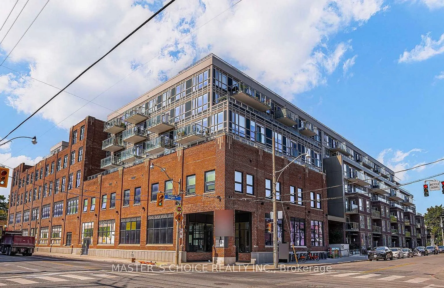 2 bed, $2,680 — Photo 1