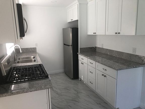 2nd image of 258 S Knott Ave
