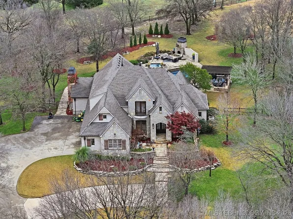 10121 N Glen Ellen Rd, Owasso, OK 74055
