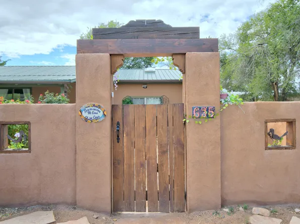 635 Esperanza Dr, Bosque Farms, NM 87068