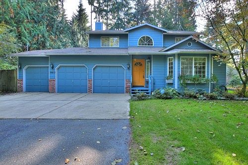 1st image of 18615 Larch Way