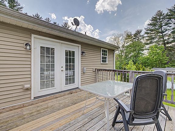 4th image of 195 Westhampton Rd