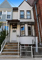 62 Van Reypen Street