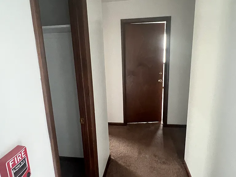 526 Grant Ave — Photo 17