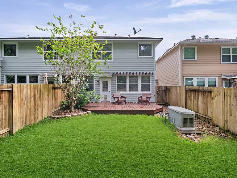 35 Ledgestone Pl — Photo 26
