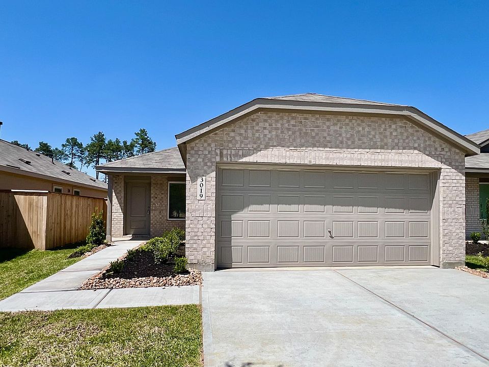 1st image of 3019 Mallorca Dr
