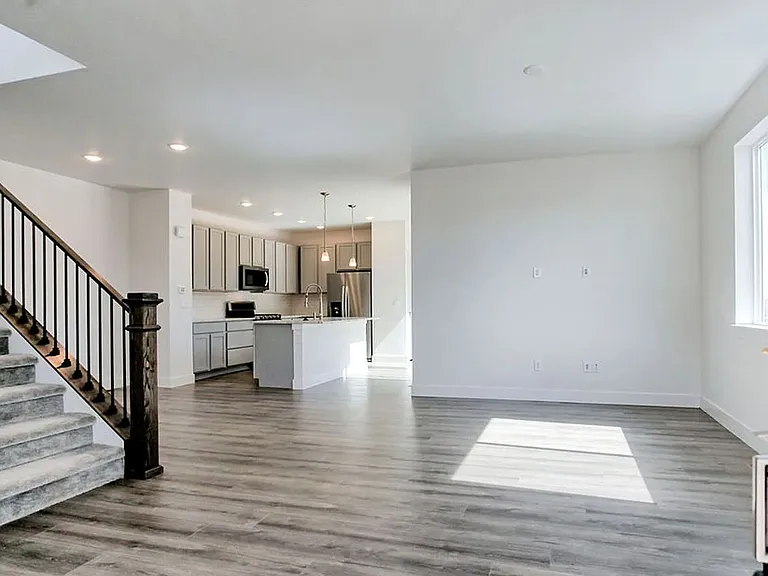 4924 Brule Dr — Photo 2