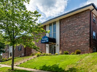 3735 Cambridge Ave #2B-1BA, Saint Louis, MO 63143