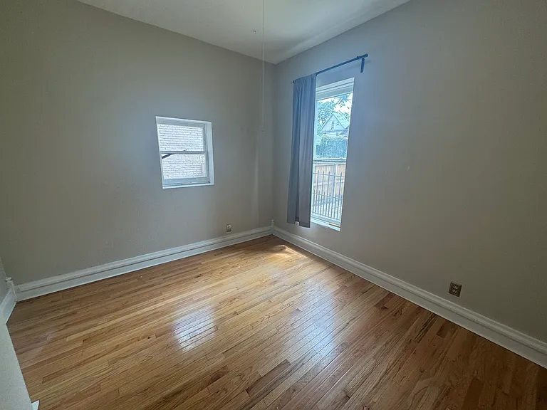 220 W 2nd Ave #1 — Photo 14