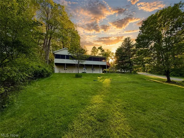 2773 Stammheim Dr, Millersburg, OH 44654