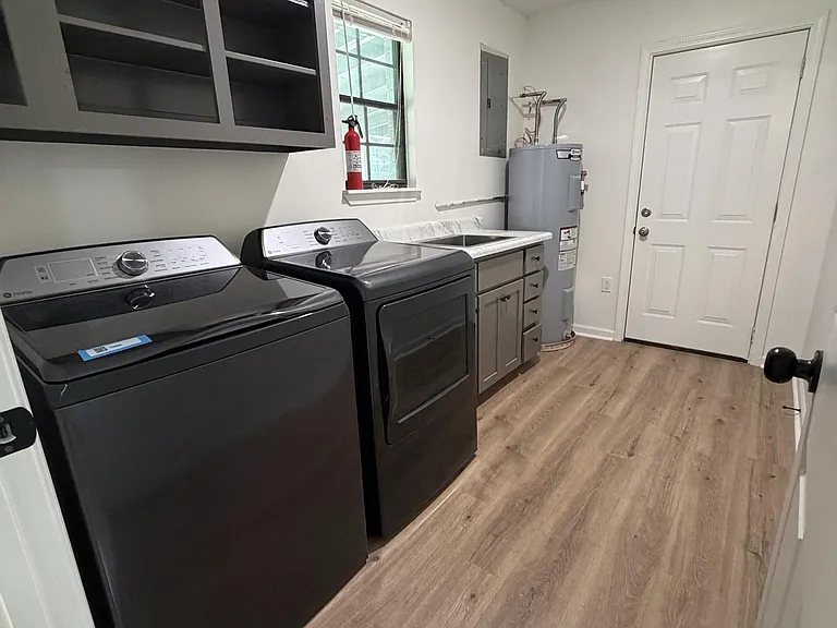 42 Rose Dr — Photo 11