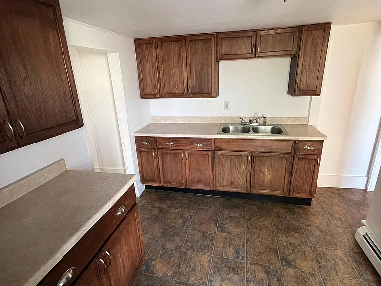 136R Highland St #1 — Photo 3