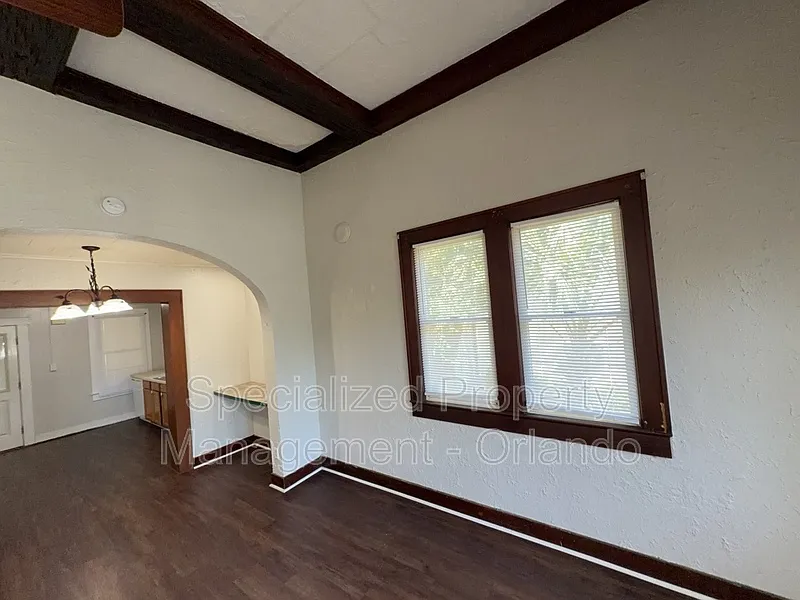 2 bed, 2.0 bath, 1054 sqft, $1,950 — Photo 3