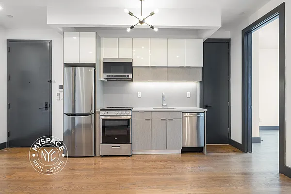 Rented by MySpaceNYC | media 4