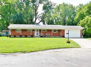 5020 N Sunnybrook Dr, Peoria, IL 61614