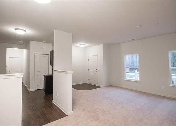 4th image of 12015 Zircon Ln Unit 1000