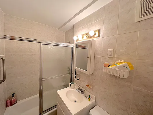 Rented by Corcoran | media 8