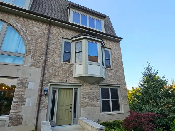 31 Ashbourne Dr, Westlake, OH 44145