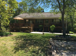 7090 Pea Ridge Rd, Gainesville, GA 30506