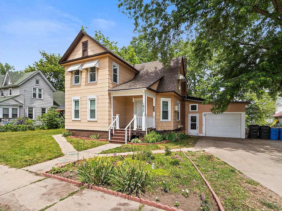1st image of 617 W Franklin St