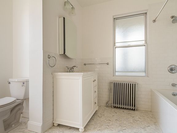 3rd image of 16-18 Fulton St