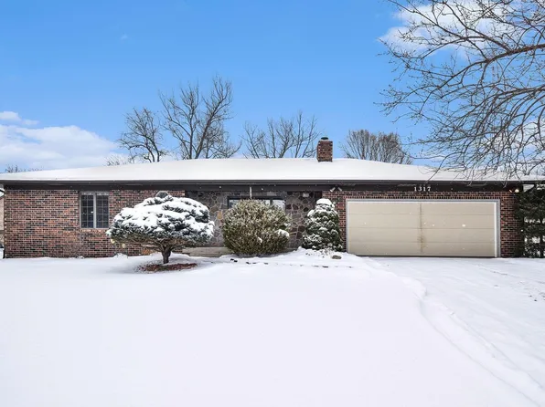 1317 E Island View Dr, Warsaw, IN 46580