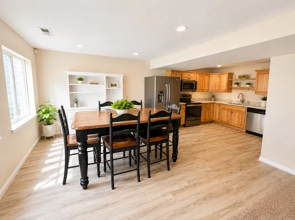121 W Wrangler Ave, Saratoga Springs, UT 84045