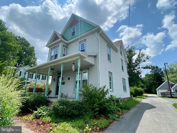 192 S Main St, Pleasant Gap, PA 16823