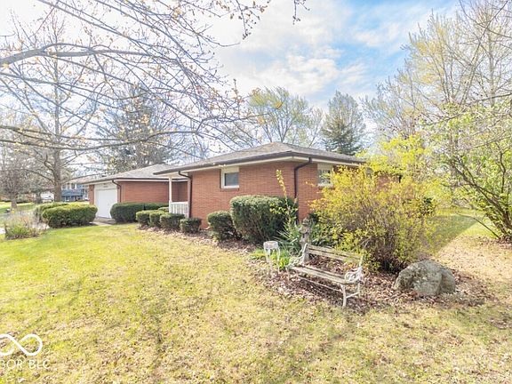 2nd image of 823 Southview Dr